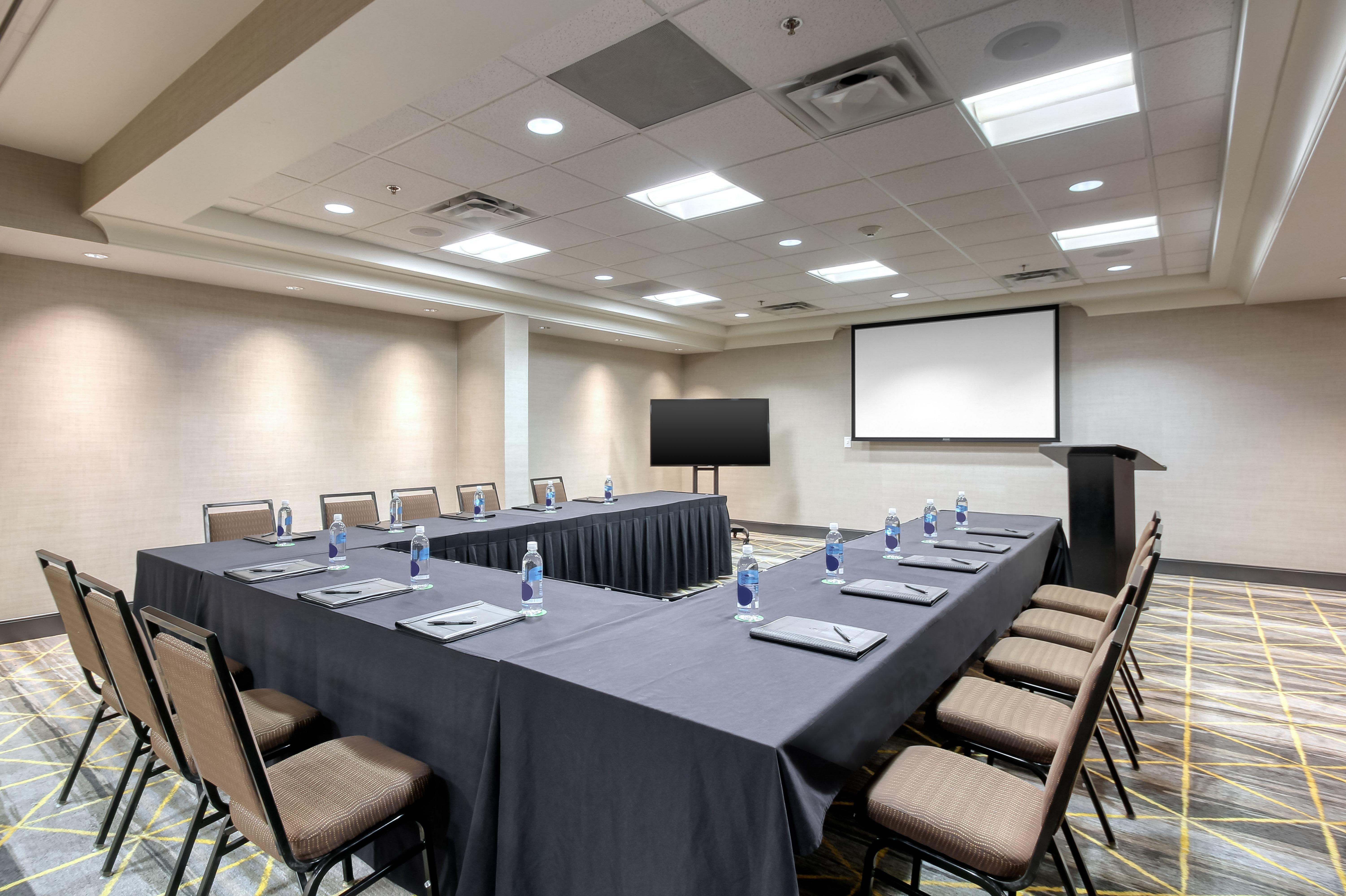 Holiday Inn & Suites Atlanta Airport North By Ihg College Park Zewnętrze zdjęcie